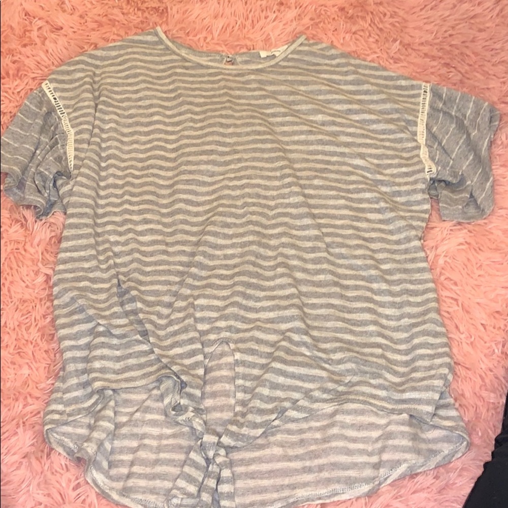 Grey/white striped top